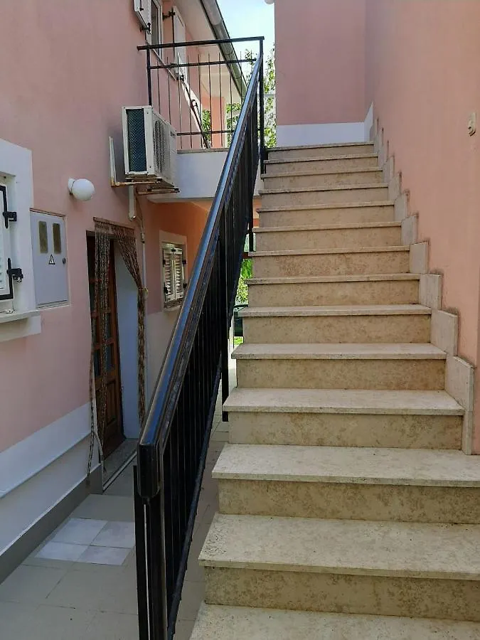 Apartment Murva Premantura